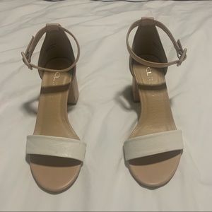 CL BY LAUNDRY ALL IN BLOCK HEEL SANDAL SZ 7